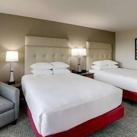 Drury Inn & Suites Phoenix Airport-3