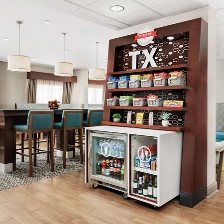 Hampton Inn Houston Hobby Airport-3