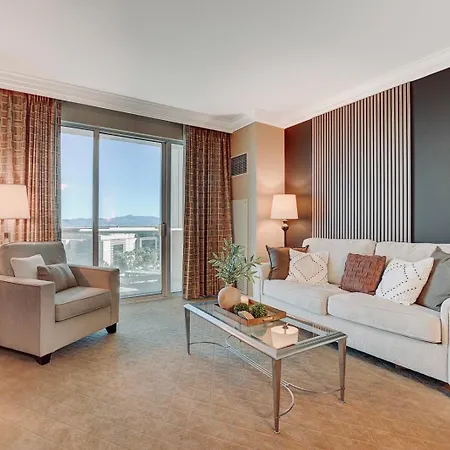 Luxe 702 Mgm Signature With Balcony-3