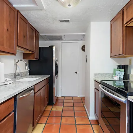 Fort Marcy Suites By All Seasons Resort Lodging-3