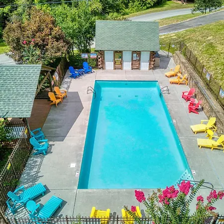 Old Glory, Pool Table, Pool Access, Wifi, Free Attraction Tickets!!!-2