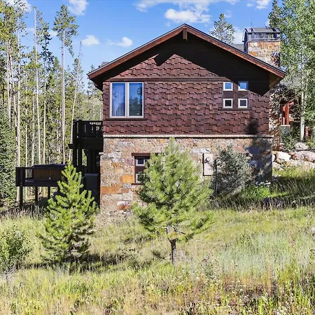 Highlands Hideaway Holiday Home-2