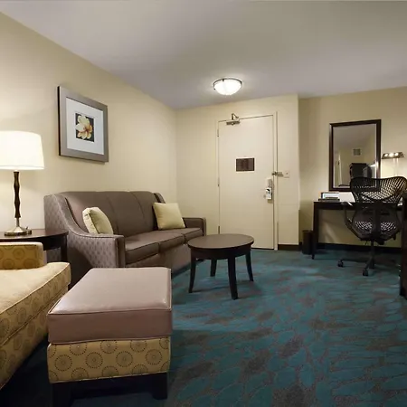 Hilton Garden Inn Fargo-3