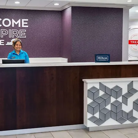 Hampton Inn & Suites Buffalo/Downtown-2