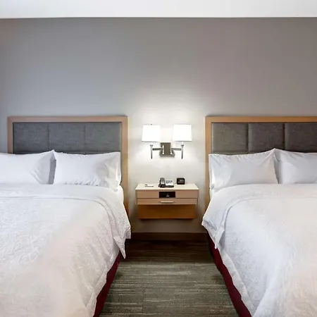 Hampton Inn & Suites By Hilton Grande Prairie-3