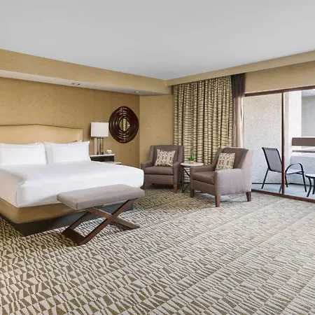 Hilton Phoenix Airport-3