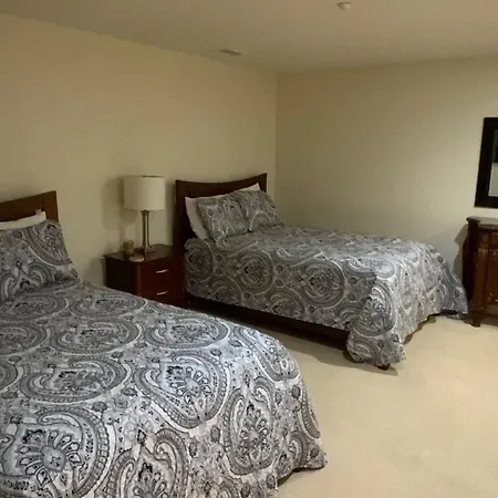 Spacious Furnished Suite At Peninsula Bay Resort-3