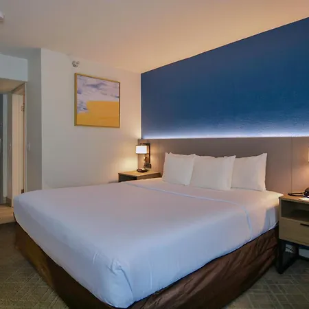 Comfort Inn & Suites Moreno Valley Near March Air Reserve Base-3
