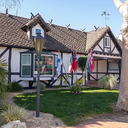 Solvang Inn & Cottages-2