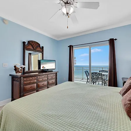 Crystal Shores West 101-3