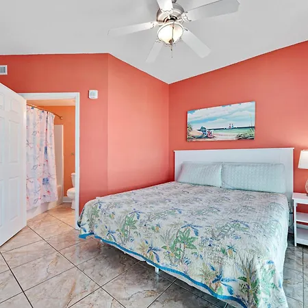 Crystal Shores West 101-2
