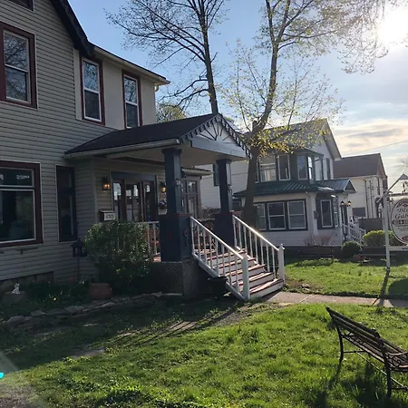 Blue Gables Bed And Breakfast-3