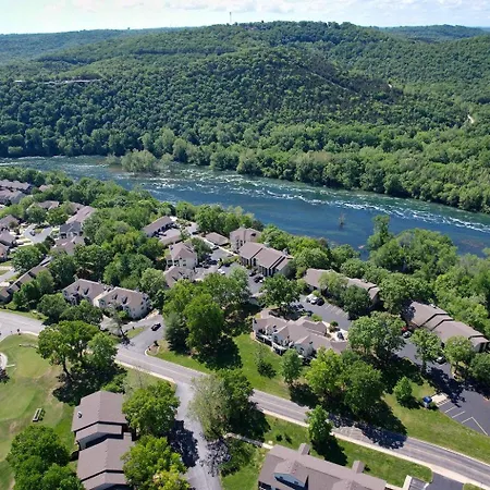 Table Rock Escape At Pointe Royale-2
