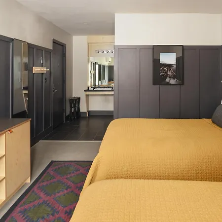 The Coachman Hotel-3