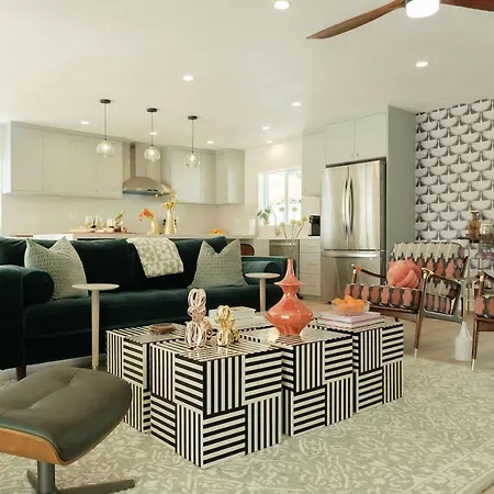 Mod Retreat In Vibrant Palm Springs-3