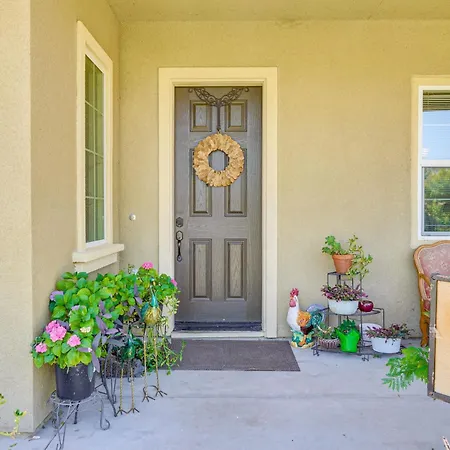 Rio Bravo Country Club Home In Bakersfield W/ Pool-3