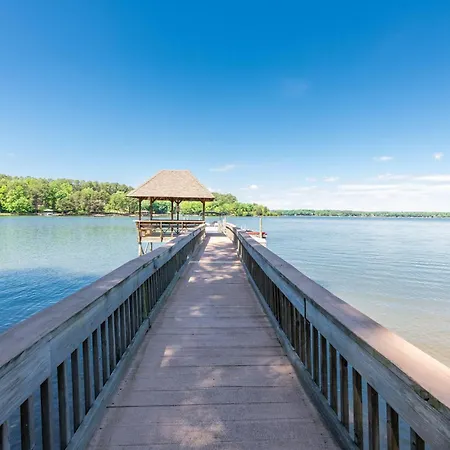 Lake Norman Hideaway-2