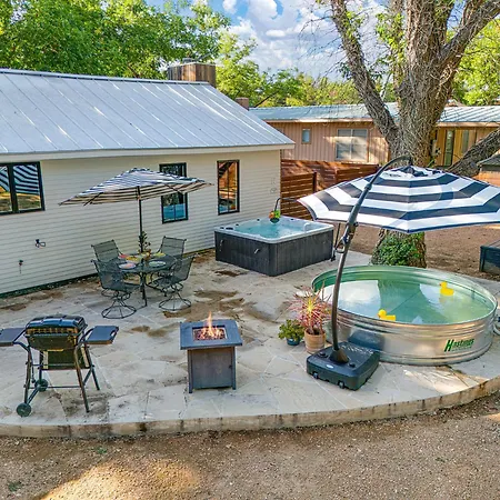 Cava House, Hot Tub, Cowboy Pool, Fire Pit!-2
