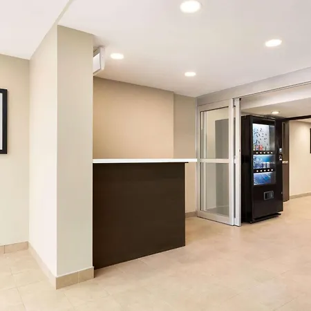 Wyndham Garden Niagara Falls Fallsview-3