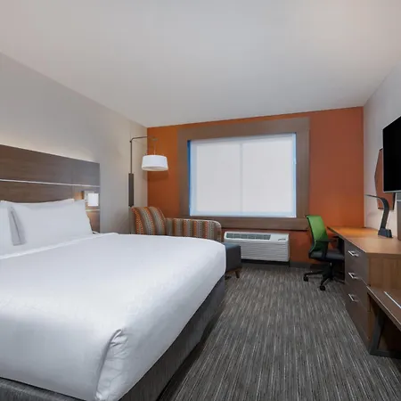 Holiday Inn Express & Suites - Colorado Springs South I-25 By Ihg-2