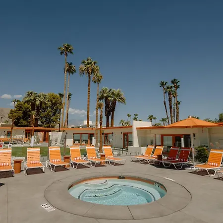 Mojave Resort - Adults Only-3
