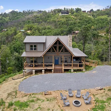Hatcher Mountain Hideaway Cabin-3