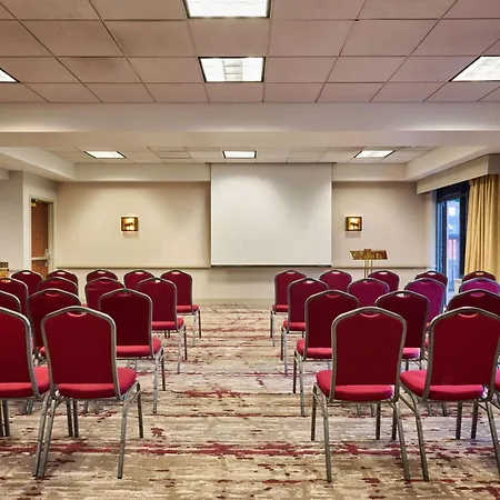 Hilton Garden Inn Anchorage-2