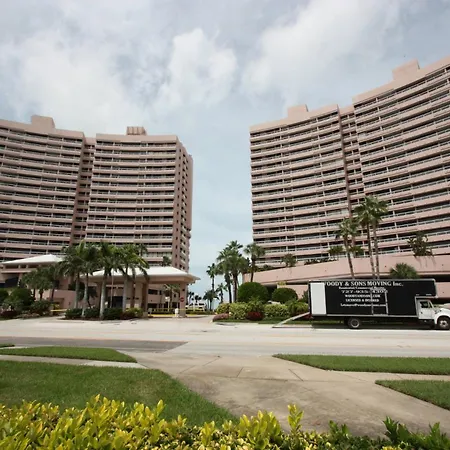 5F Crescent Beach Club-2