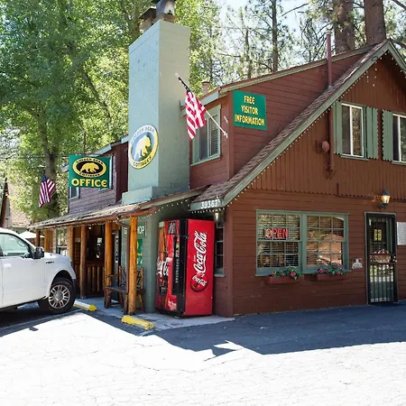Golden Bear Cottages-3