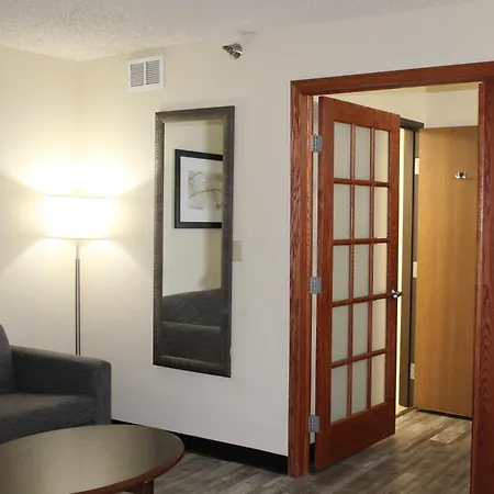 Americinn By Wyndham Windsor Ft. Collins-2