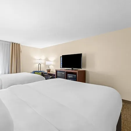 Comfort Inn & Suites Pueblo-2