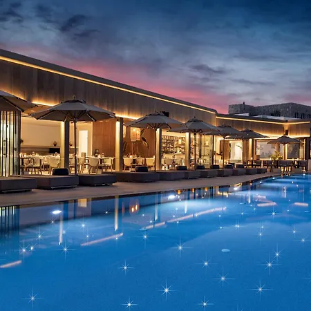 Aeonic Suites And Spa-3