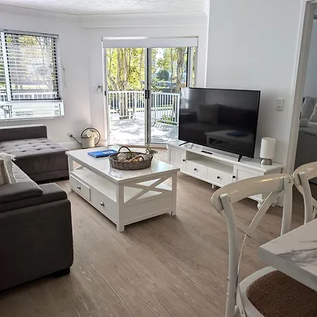 Bay Lodge Apartments-3