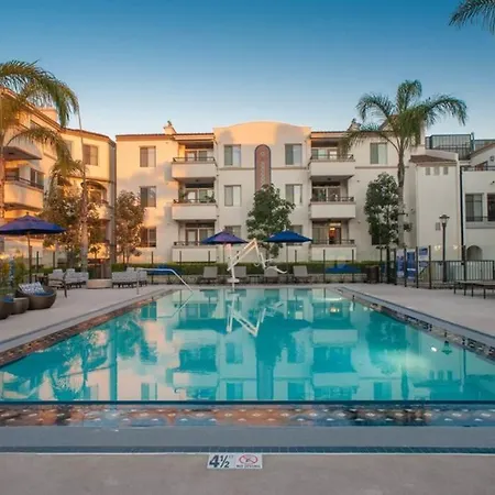 1 Bedroom Xl Condo With King Bed, Garden View, Parking Included-3