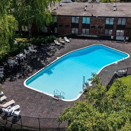 Fireside Inn & Suites Portland (Adults Only)-3