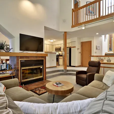 Woods Resort And Spa A7 - Cozy 2-Bedroom Condo With Skiing, Tennis, Spa, Hot Tub And Pool Access-3