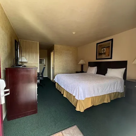 Riverside Motel-3