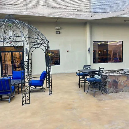 Jockey Resort Suites Center Strip-2
