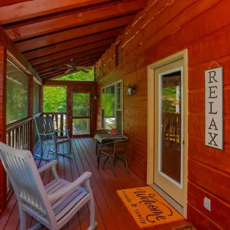 Treetop Retreat-2
