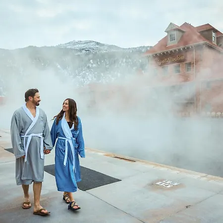 Glenwood Hot Springs Resort-2