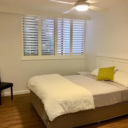 Breakers North Absolute Beachfront Apartments - Official-2