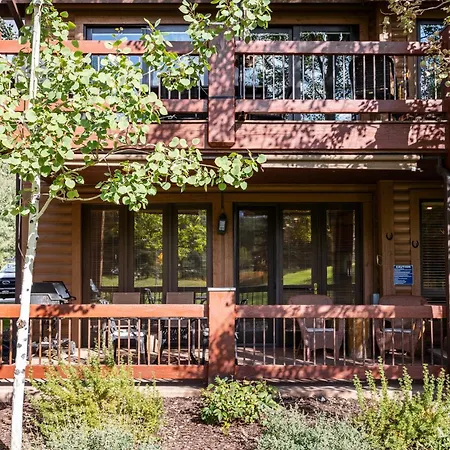 Glenfiddich Condo, Deer Valley Resort, Cozy Interiors, Private Patio, Private Hot Tub, Stunning View-3