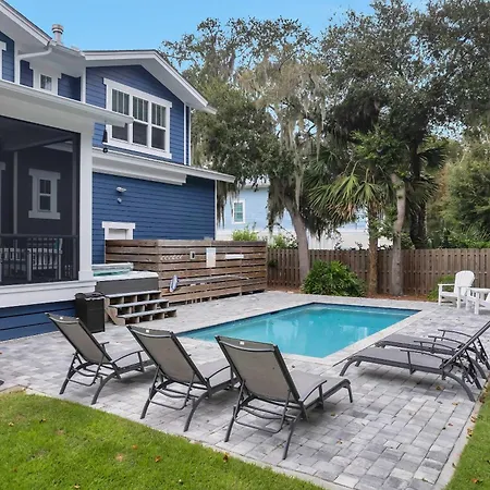 Deja Blue-6Br W Pool Hot Tub-Steps To Beach-2