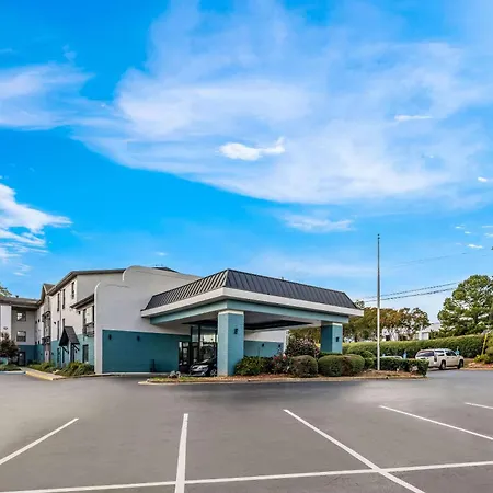 Quality Inn Marietta Near Dobbins Arb-3