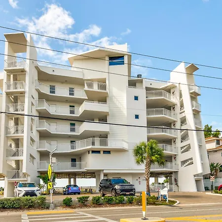 Oceana 203 West-2