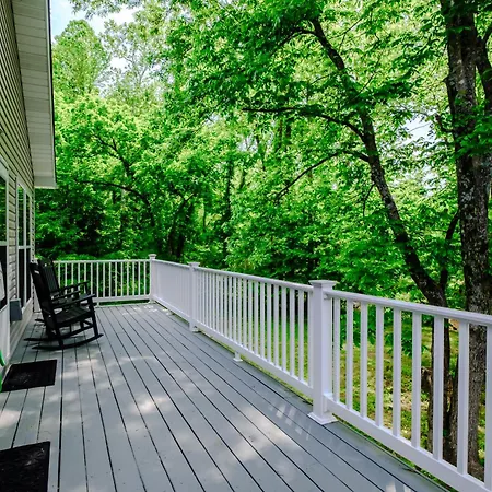 Creekside Cottage By Eden Crest-2