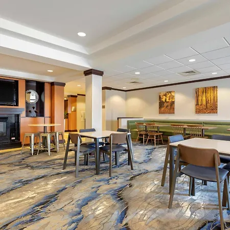 Fairfield Inn & Suites By Marriott Rockford-3