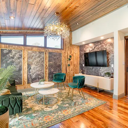 Luxury Lakefront 100,000 Gal Pool Villa - Orlando-2