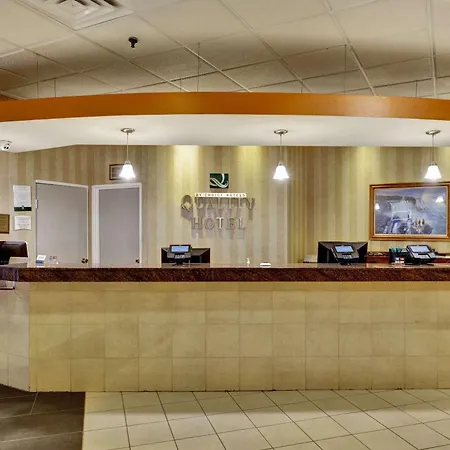 Quality Hotel & Suites At The Falls-3