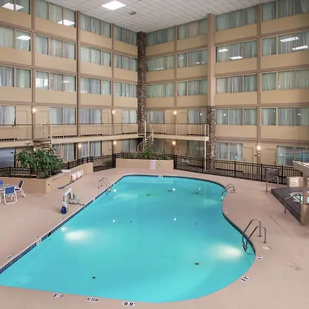 Wyndham Garden Westlake-3